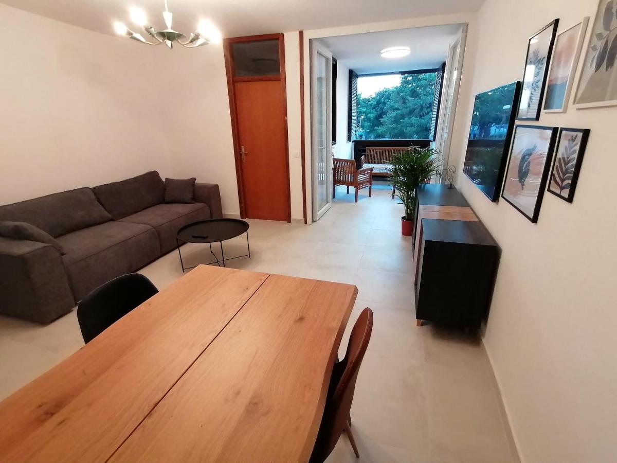 Sidro Apartment Porec Bagian luar foto